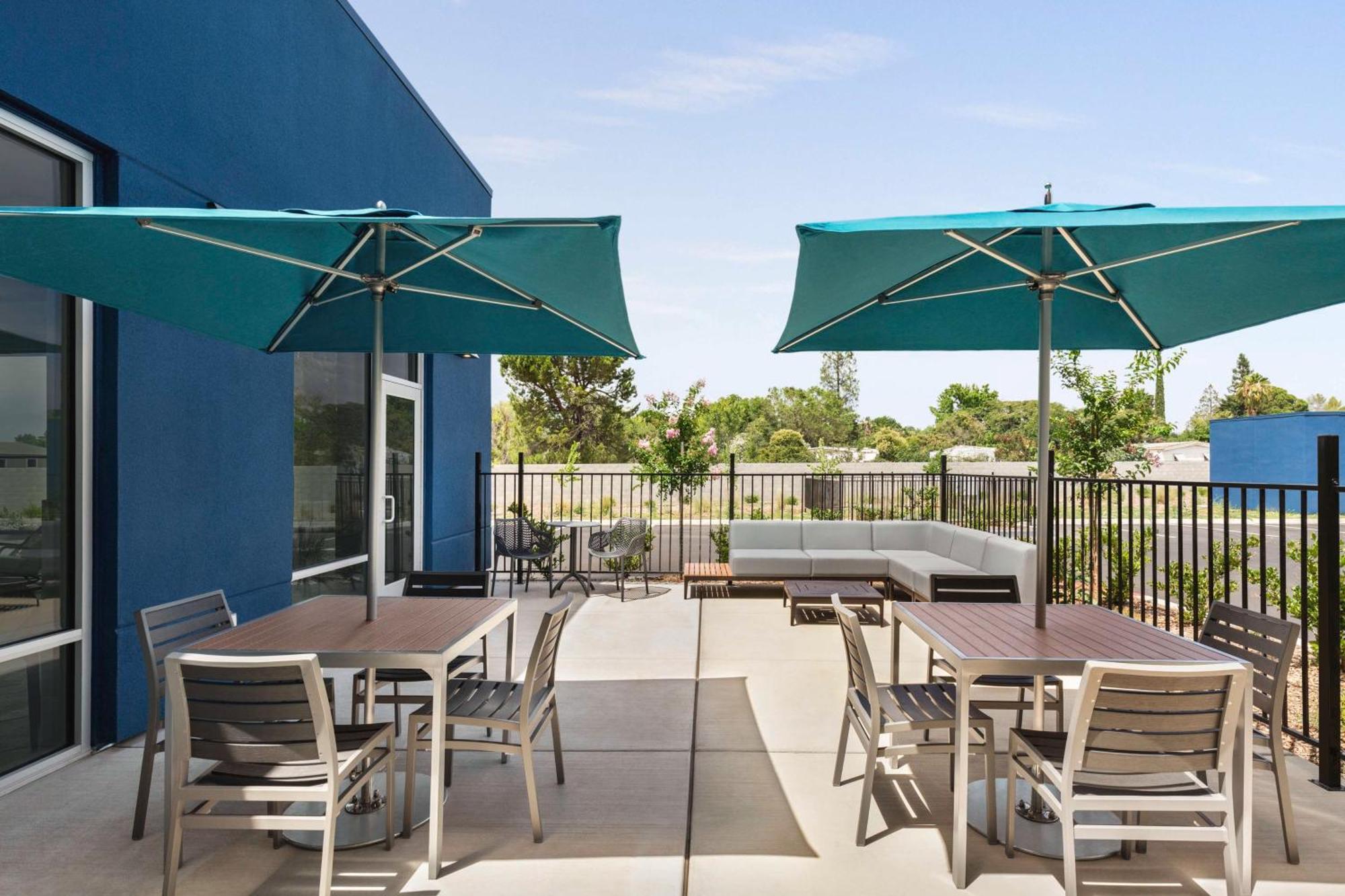 Hampton Inn & Suites اوروفيل المظهر الخارجي الصورة